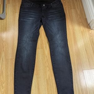 Maturity jeans. Thyme Maturity sz M